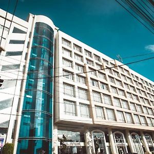 Hotel Supreme Convention Plaza